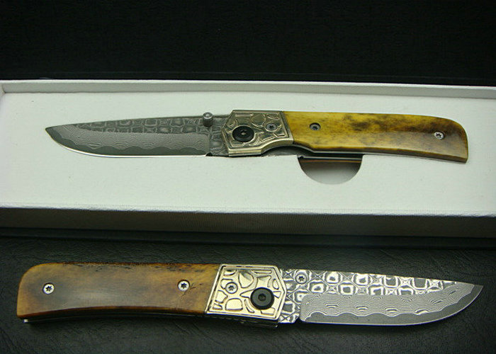 OEM Damascus Steel Treasure Knife Gift Knife with Ox Bone Handle UDTEK01212 